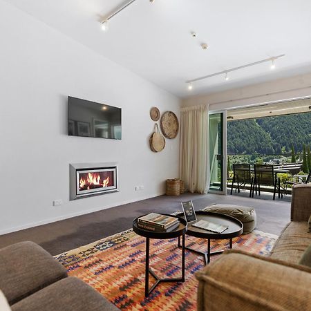 Stylish Haven Luxury Interiors In Prime Location Lejlighed Queenstown Eksteriør billede