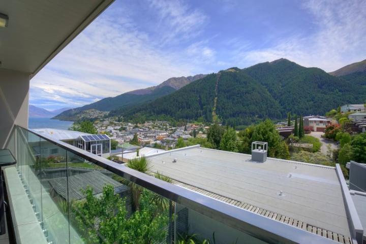 Stylish Haven Luxury Interiors In Prime Location Lejlighed Queenstown Eksteriør billede