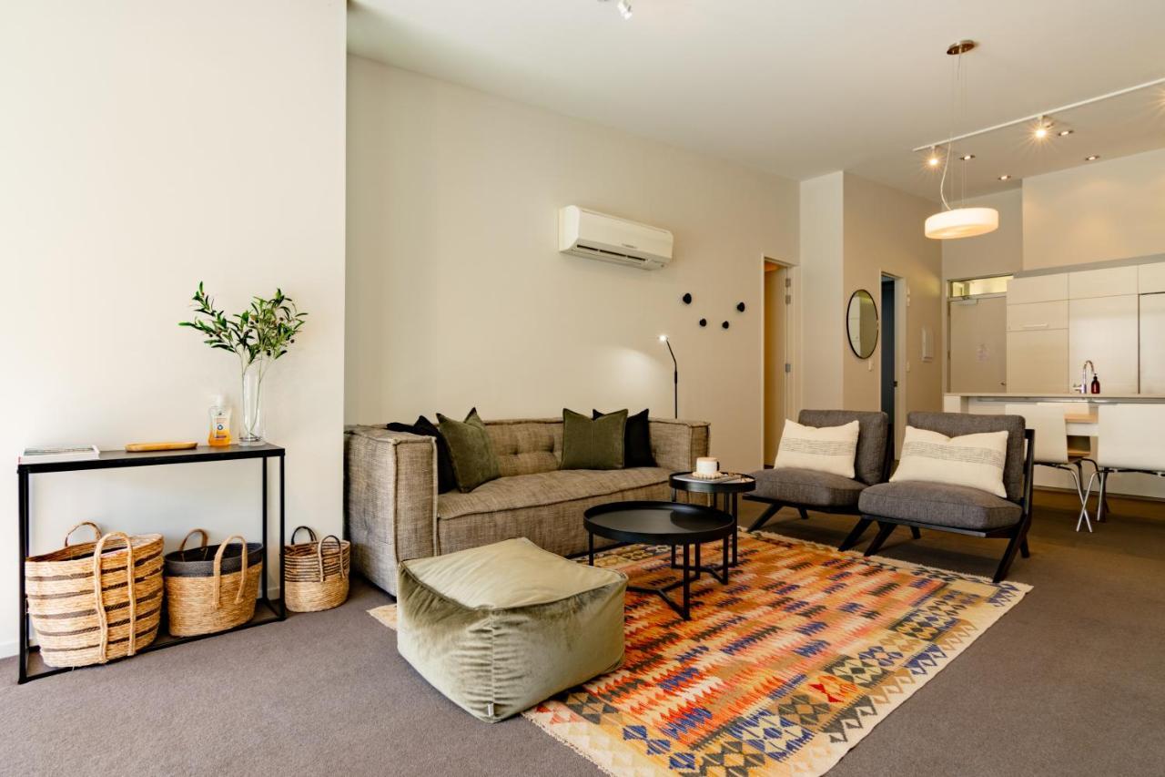 Stylish Haven Luxury Interiors In Prime Location Lejlighed Queenstown Eksteriør billede