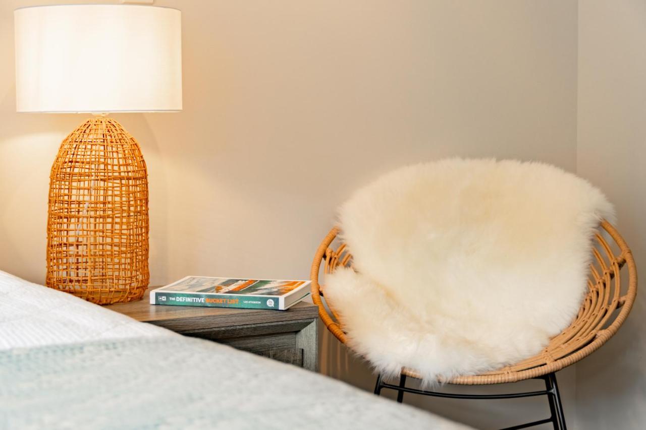 Stylish Haven Luxury Interiors In Prime Location Lejlighed Queenstown Eksteriør billede