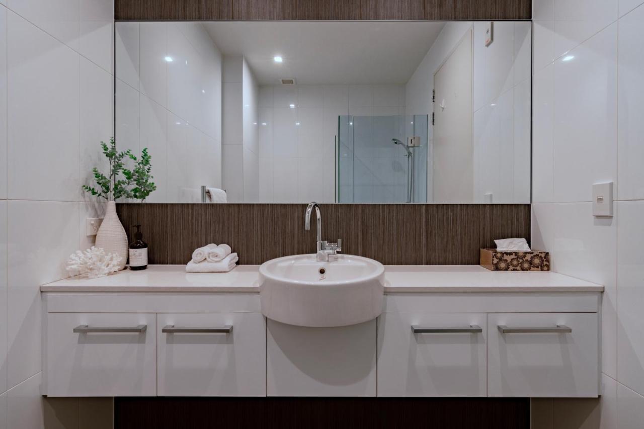 Stylish Haven Luxury Interiors In Prime Location Lejlighed Queenstown Eksteriør billede