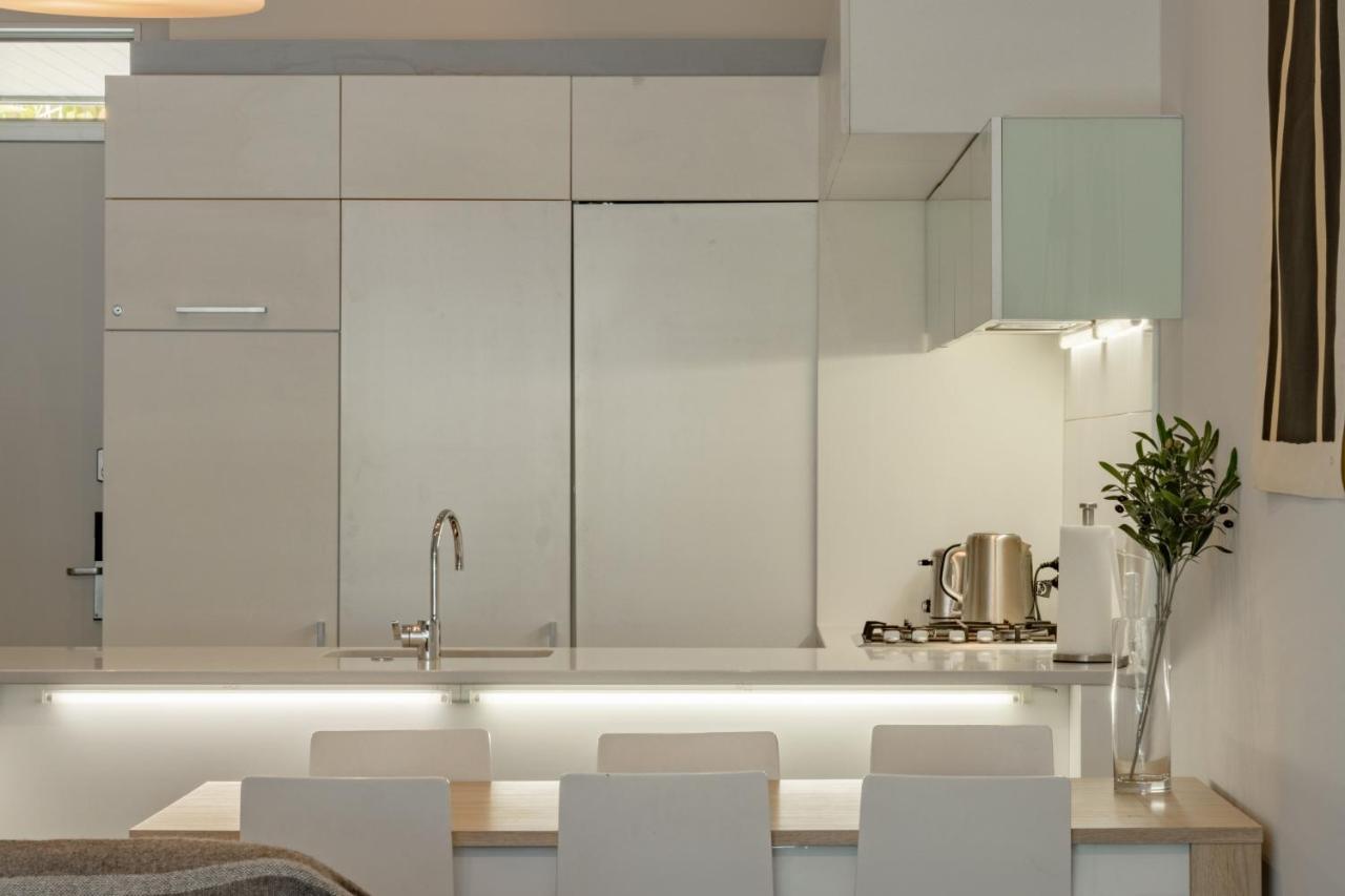 Stylish Haven Luxury Interiors In Prime Location Lejlighed Queenstown Eksteriør billede