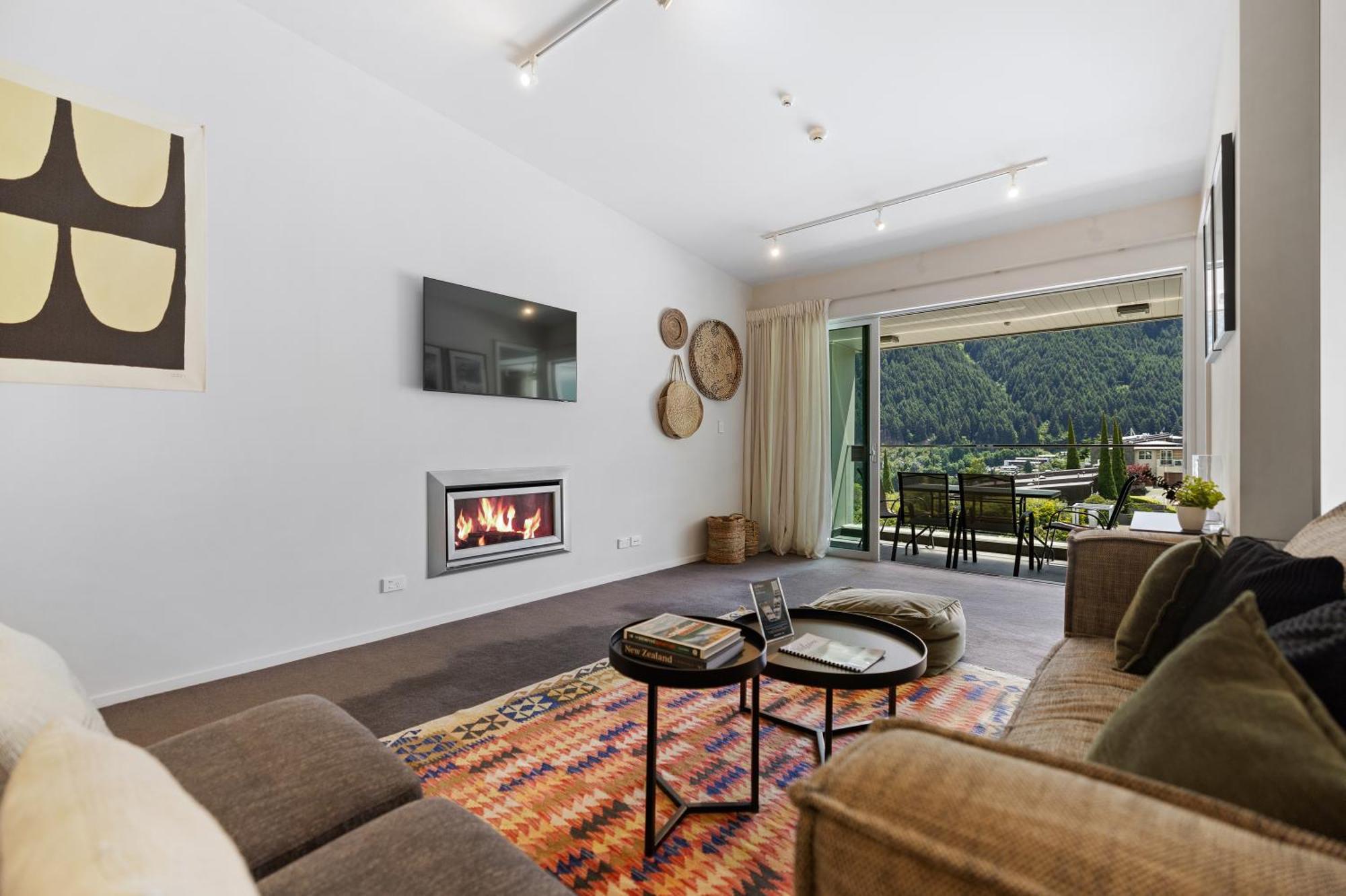 Stylish Haven Luxury Interiors In Prime Location Lejlighed Queenstown Eksteriør billede